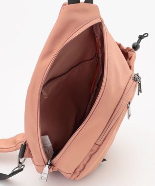 Y'SACCS 【Y’SACCS vous et】フロントファスナークロスボディバッグ ピンクベージュ