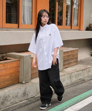 WEGO 【ユニセックス着用ITEM/MLサイズ展開】オックスフォードワンポイントシャツ（SS） ホワイト