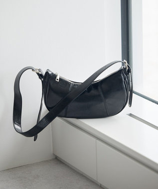 earth music&ecology ハーフムーンバッグ