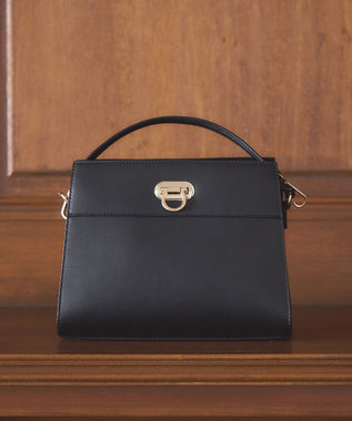 組曲 スクエアショルダー バッグ ブラック系