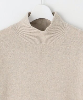 自由区 【洗える】ウールカシミヤブレンドラメスパンコールハイネック ニット ベージュ×ゴールド