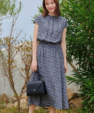 Tiaclasse 【新色追加】花柄フレンチスリーブワンピース ブルー