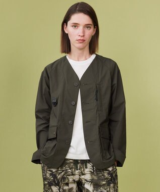 JOSEPH ABBOUD MOUNTAIN 【軽量】ハイパワーストレッチカルゼ ノーカラーアウトドアブルゾン カーキ系