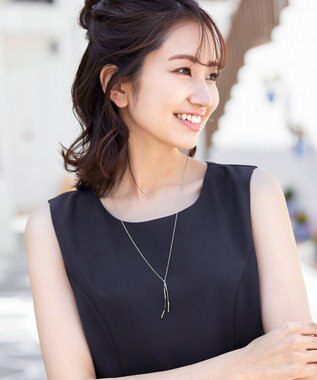 Tiaclasse 【日本製】大人上品なフラットカーブバーネックレス シルバー