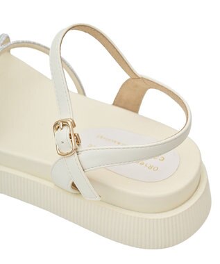 earth music&ecology ＯＲｉｅｎｔａｌ　ＴＲａｆｆｉｃ　ラインストーンサンダル Ivory