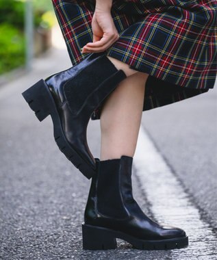 新品 現行 ルカグロッシ♡厚底サイドゴアブーツ　37　イタリア製　山羊革 新品 現行 ルカグロッシ♡厚底サイドゴアブーツ 37 イタリア製