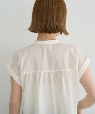 YECCA VECCA スモッキングピンタックシャツ Off White