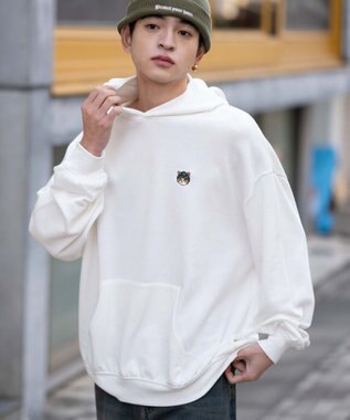 WEGO 【ユニセックス着用ITEM/SMLサイズ展開/裏起毛】ワンポイント刺繍プルパーカー ホワイト