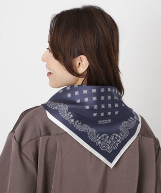 MOONBAT 【シルク100%】MACKINTOSH PHILOSOPHY(マッキントッシュ フィロソフィー）幾何柄 シルクプリントスカーフ 日本製 68cm×68cm UV対策 ネイビーブルー