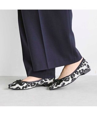 MODE ET JACOMO <carino>ポインテッドトゥバレエシューズ グレーコンビ