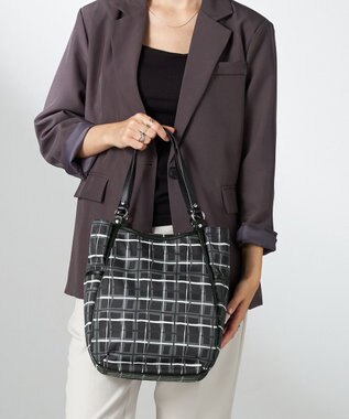 Y'SACCS ドローイングチェックトートバッグ