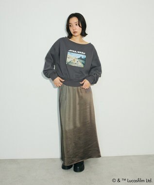 Green Parks ＳＴＡＲ　ＷＡＲＳ／オフショルスウェット Charcoal Gray