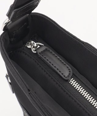 Y'SACCS アシメファスナーポケットショルダー ブラック