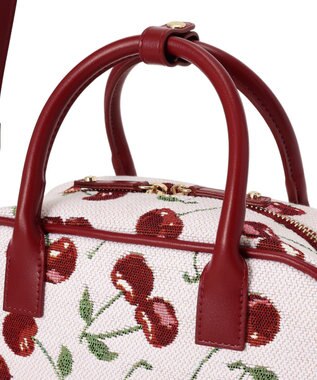 Maison de FLEUR チェリー柄ゴブランボストンバッグ Red