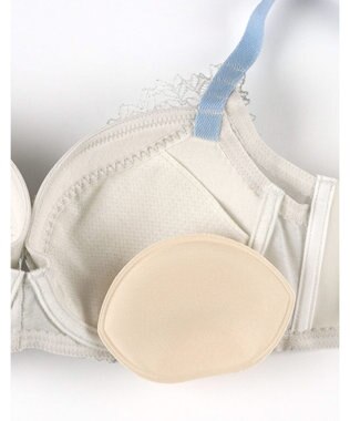 une nana cool 【脇高で背中スムージングブラジャー】さあわたし　レース アイボリー