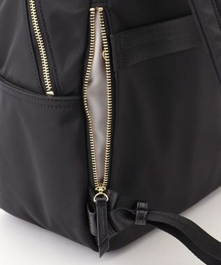 自由区 【軽量・撥水】ファンクショナルポケット リュック ブラック