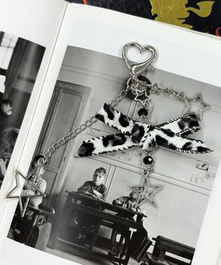 WEGO レオパードリボンスターキーホルダー