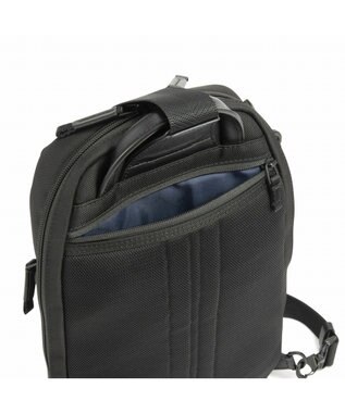 ZERO HALLIBURTON  ZLM ショルダーバッグ 7L 660g 81515 ブラック