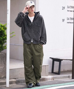 WEGO 【ユニセックス着用ITEM/MLサイズ展開】ショートグラフィックZIPパーカー ブラックその他