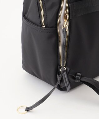 自由区 【軽量・撥水】ファンクショナルポケット リュック ブラック