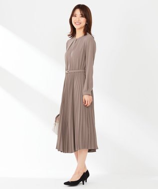 ANY SIS 【AIコラボ】スタンドカラープリーツ ワンピース モカ