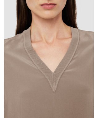 JOSEPH 【洗える】クレープ ド ソワ　Vネックブラウス Escargot