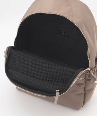 TOCCA 【撥水・A4サイズ対応】ET RUE BACKPACK バックパック ベージュ系