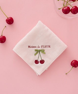 Maison de FLEUR チェリー刺繍タオルハンカチ