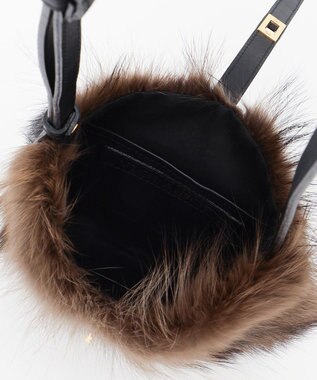 23区 【CLASSY.1月号掲載】VIOLAd'ORO FITCH ファー ショルダー バッグ ダークブラウン系