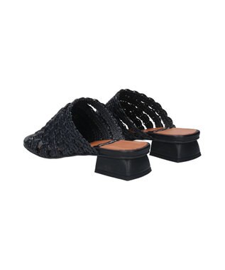 INTER-CHAUSSURES 【ANGEL ALARCON】ローヒールラフィアサンダル ブラック雑材