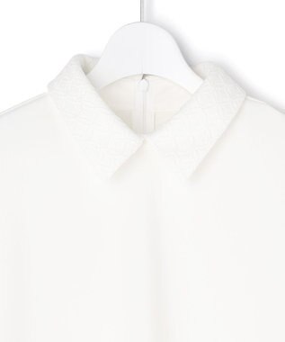 ICB L 【WEB限定カラーあり】マラボーテＷジョーゼット ボウタイ付きシャツカラートップス オフホワイト×レース襟［WEB限定］