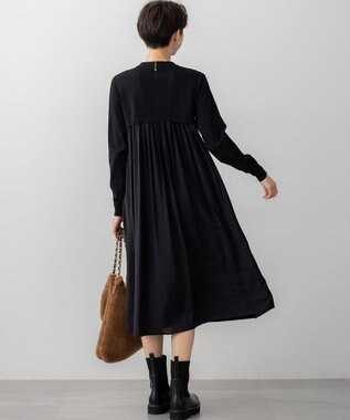 23区 【洗える/吊り干しOK】ヴィスコースストレッチ  バックデザイン ニットワンピース ブラック系