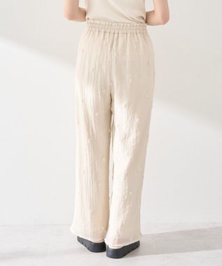 earth music&ecology ３Ｄフラワーパンツ Off White