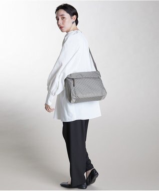 Y'SACCS PolkaDots口折れショルダー　Mサイズ グレージュ