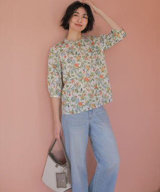 J.PRESS LADIES 【一枚で着映え】スパンボタニカル プリント クルーネック ブラウス オフ系