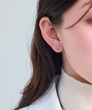 Phoebe 【金属アレルギー対応】ハートリーフセラミックピアス　シルバー/ニッケルフリー（片耳）