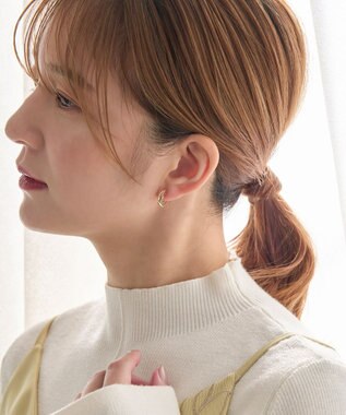 Phoebe 〈シリーズ累計販売10000点突破！〉〈痛くないシリーズ/金属アレルギー対応〉クロスフープクリスタルループフィットイヤリング　ゴールド ゴールド