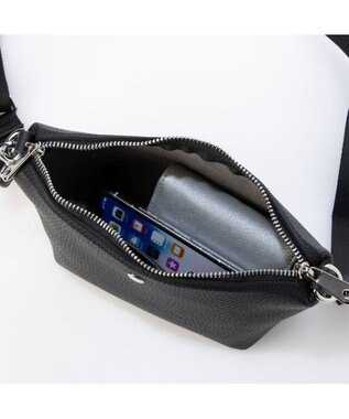 UNBILLION カシュカシュ cachecache / 舟型シュリンクショルダー ブラック