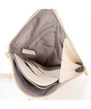 LA BAGAGERIE シープレザー　キルティングスマホショルダー アイボリー