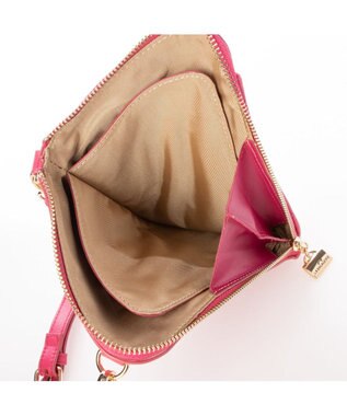 LA BAGAGERIE シープレザー　キルティングスマホショルダー ピンク