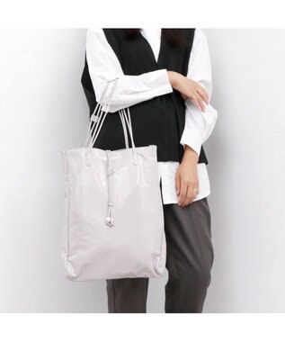 UNBILLION カシュカシュ cachecache / エナメル調結びハンドルA4サイズトート ライトグレー