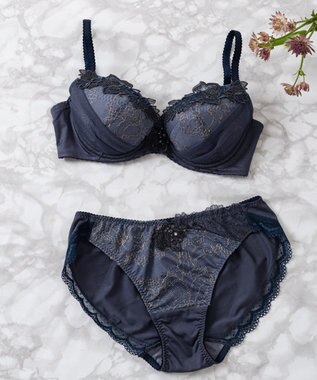 Wing Wing Lesiage　【2720シリーズ】ブラジャー　シアー感のあるラグジュアリーなデザイン　ウイング／ワコール　PB2720 コン