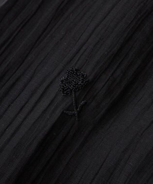 earth music&ecology ３Ｄフラワーパンツ Black