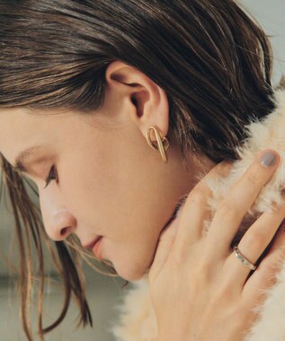 YECCA VECCA クロスフープイヤリング Gold