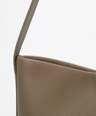 TOPKAPI 【Breath TOPKAPI】ELAN エラン シュリンクレザー ワンショルダーバッグ グレージュ