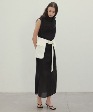 BEIGE， 【洗える・吸水速乾・防シワ・eclat 7・8月号掲載】LIATRIS / オフタートルノースリーブワンピース Black