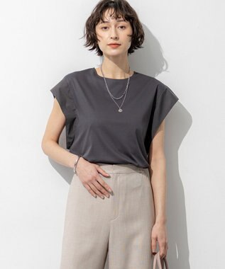 23区 【先行予約】スムースデザイン タフタスリーブ カットソー