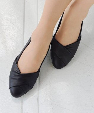 Tiaclasse 【安田美沙子さん/小倉優子さん着用】捻りデザインパンプス ブラック