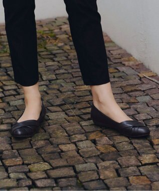 Tiaclasse 【安田美沙子さん/小倉優子さん着用】捻りデザインパンプス ブラック