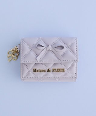 Maison de FLEUR リボンチャームキルティングプチウォレット